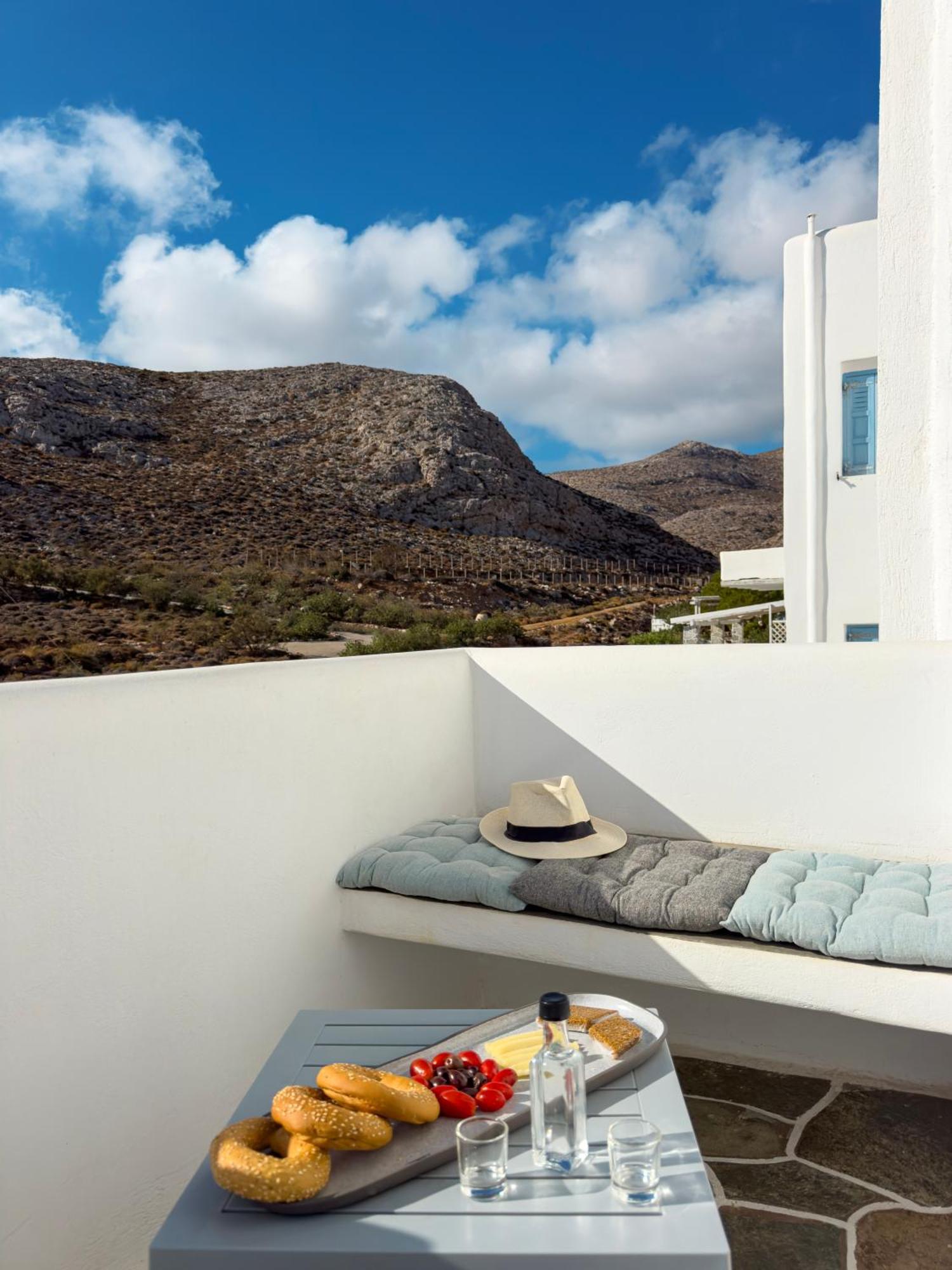 Aneton Residences Folegandros Karavostasis  Dış mekan fotoğraf