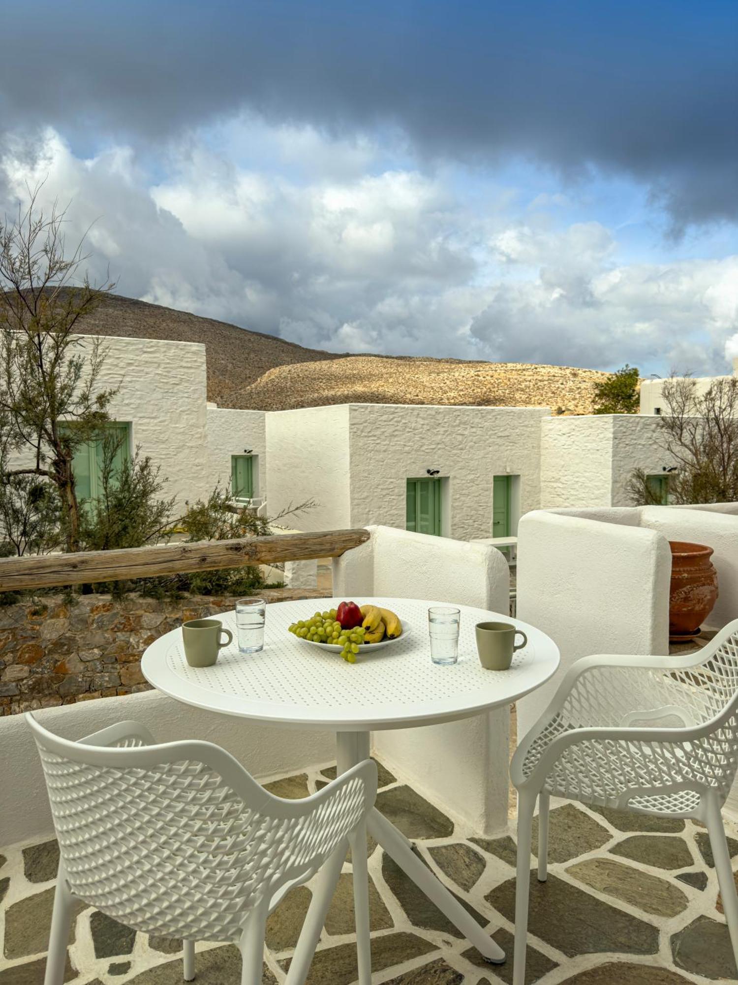 Aneton Residences Folegandros Karavostasis  Dış mekan fotoğraf